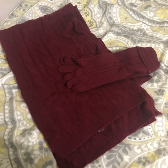 {ED by Ellen} Scarf and Gloves set NWT - Picture 6 of 8